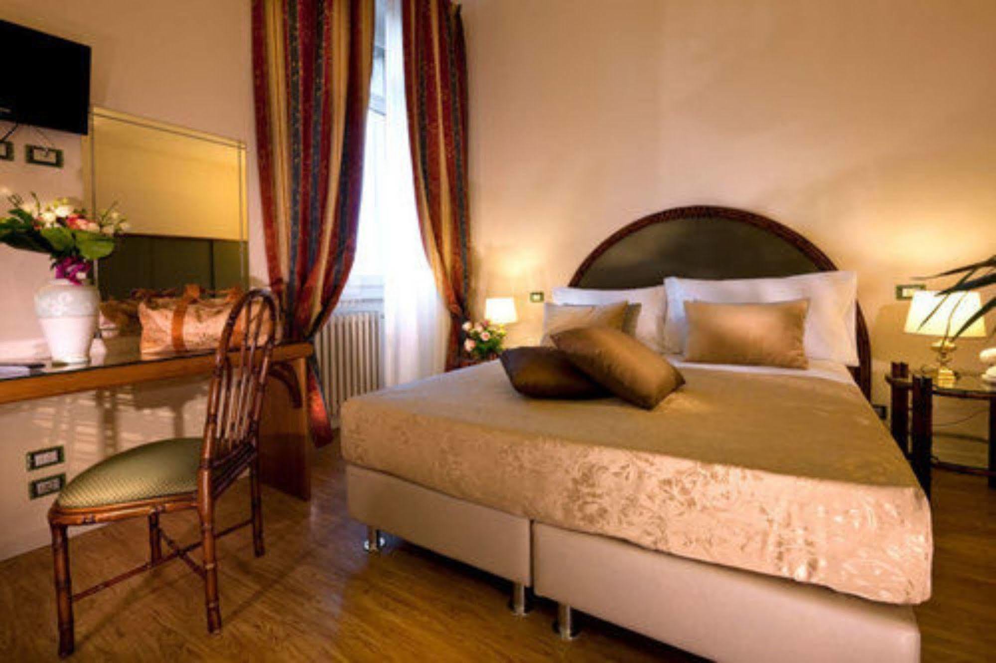 Grand Hotel Regina Salsomaggiore Salsomaggiore Terme Exterior foto